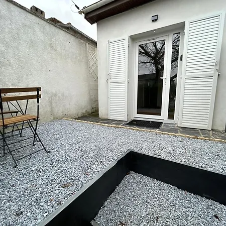 Апартаменти Equipe A Avec Terrasse